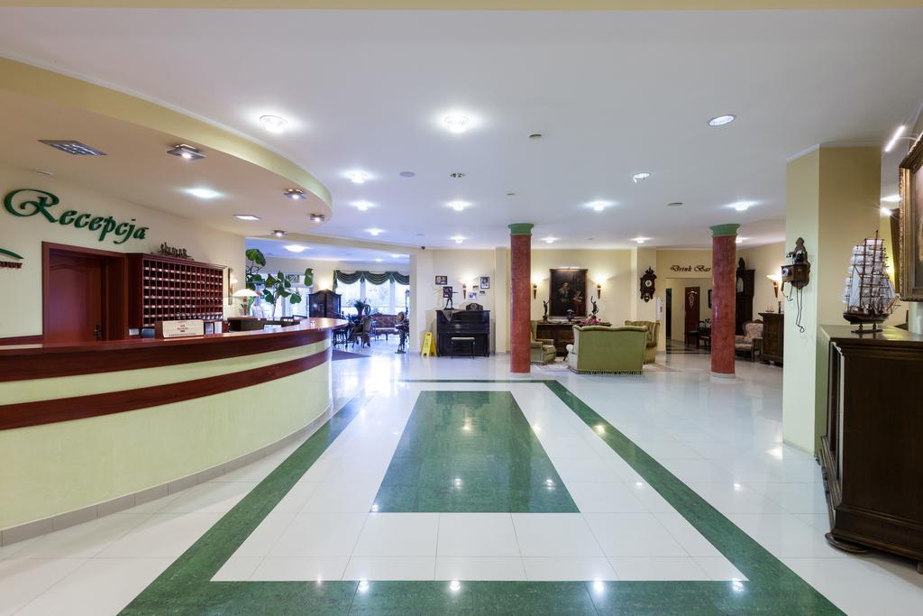 Bursztyn - Bernstein Spa & Wellness Dąbki Dış mekan fotoğraf